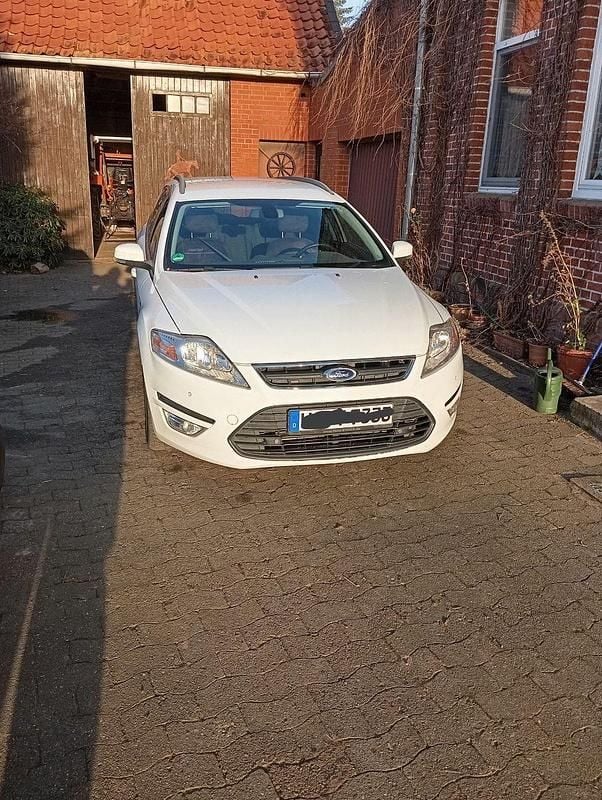 Weiß Gebraucht 2014 Ford Mondeo Business Edition Limousine | 5.500 € (Fairer Preis) - Bild 1/4