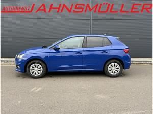 Neu Skoda Fabia Essence 95 PS (69 kW) 2025 Blau Kleinwagen
