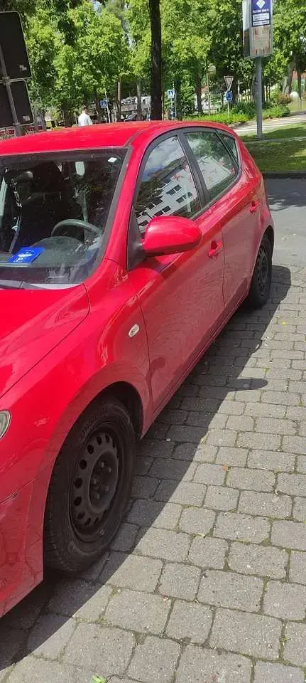 Gebraucht Hyundai i30 Edition+ 126 PS (92 kW) 2009 Rot Kombi