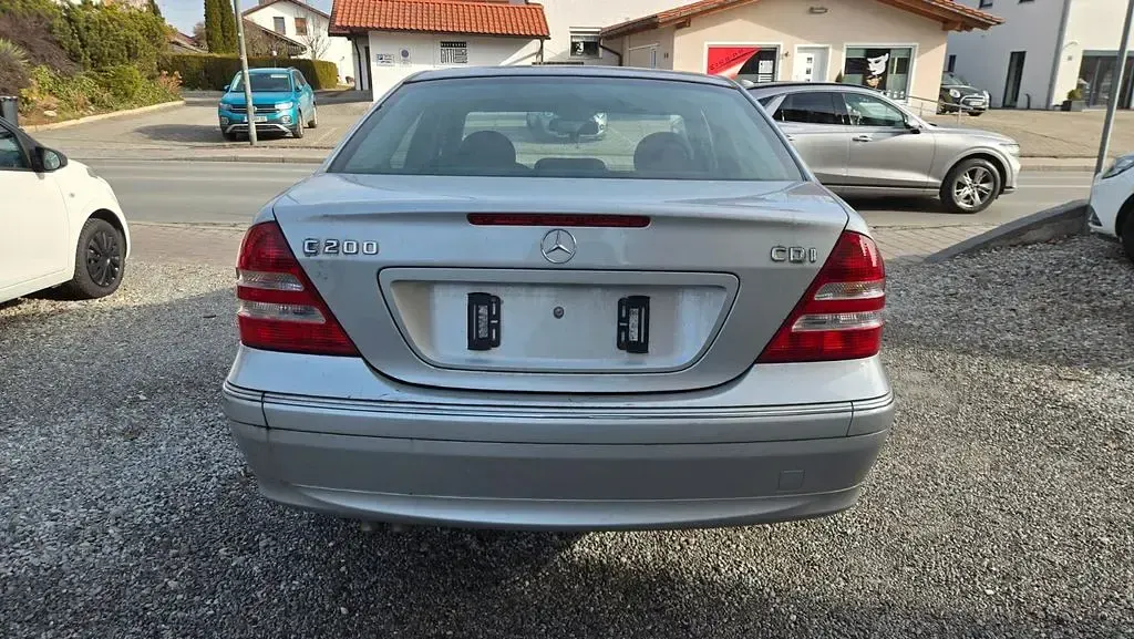 Gebraucht Mercedes C200 122 PS (89 kW) 2006 Silber Limousine