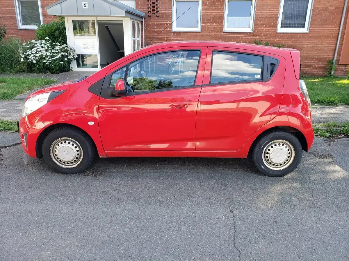 Gebraucht Chevrolet Spark LS 68 PS (50 kW) 2012 Rot Kleinwagen