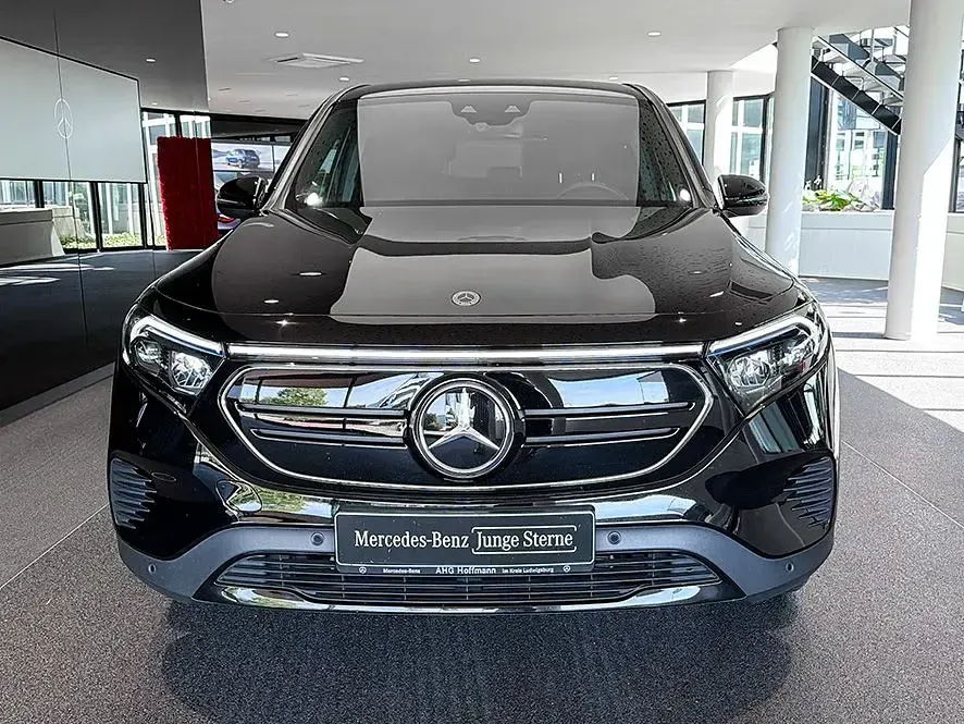 Gebraucht Mercedes EQB250 Night 139 kW (190 PS) 2023 Schwarz SUV
