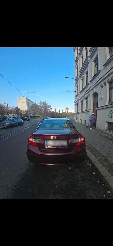 Gebraucht Honda Civic Executive 141 PS (103 kW) 2016 Rot Limousine