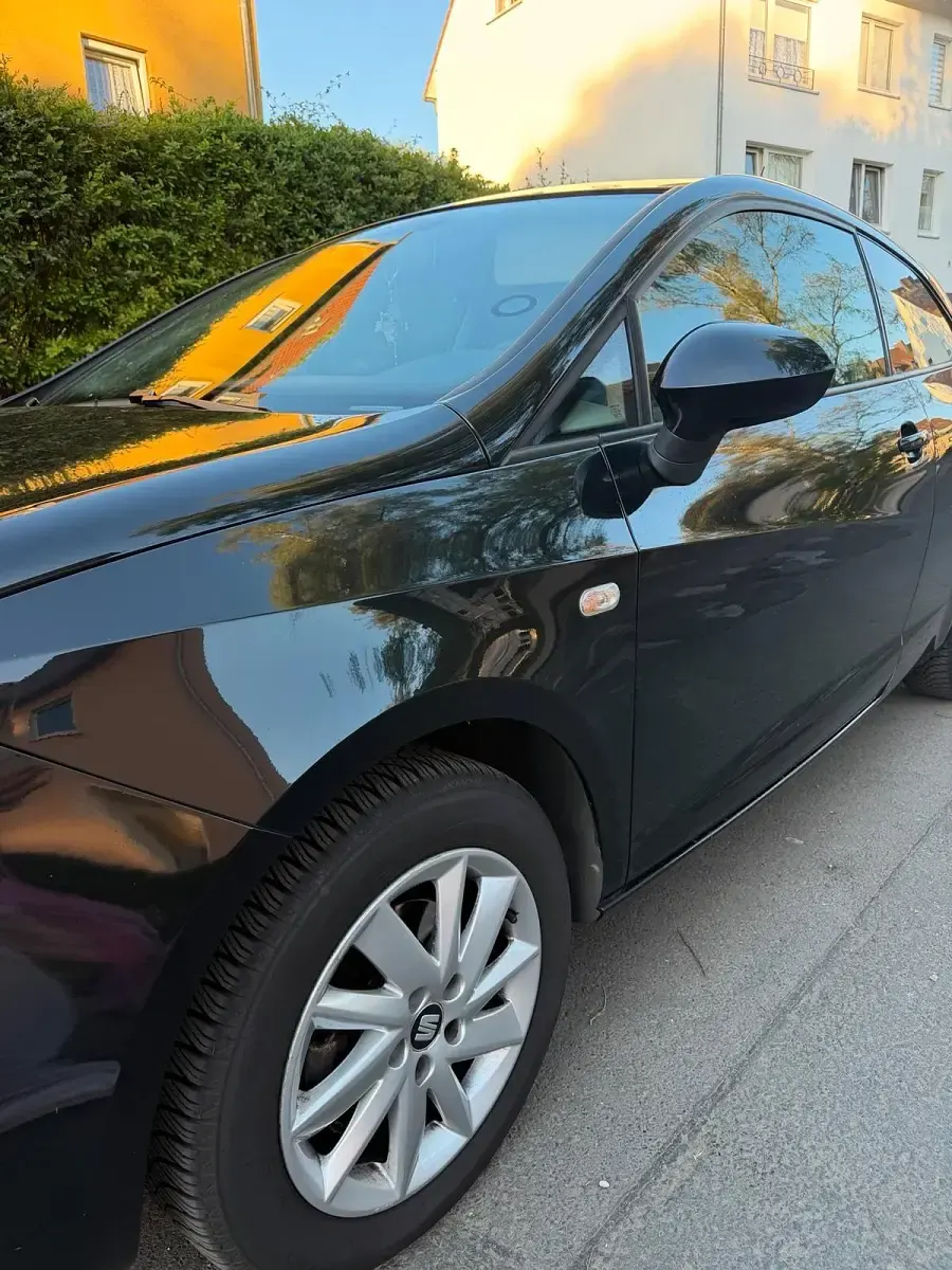 Używany Seat Ibiza 105 KM (77 kW) 2014 Czarny Hatchback