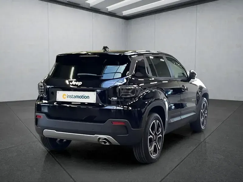 Neu Jeep Avenger 110 PS (80 kW) 2025 Schwarz SUV