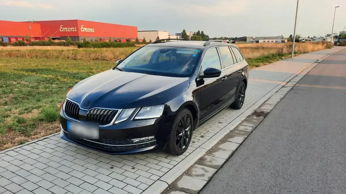 Gebraucht Skoda Octavia 115 PS (84 kW) 2018 Schwarz Kombi