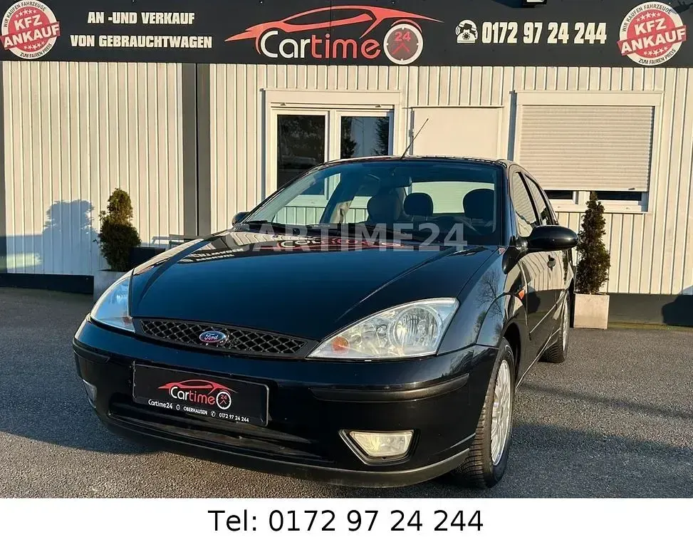 Używany Ford Focus 101 KM (74 kW) 2002 Czarny Sedan/Limuzyna