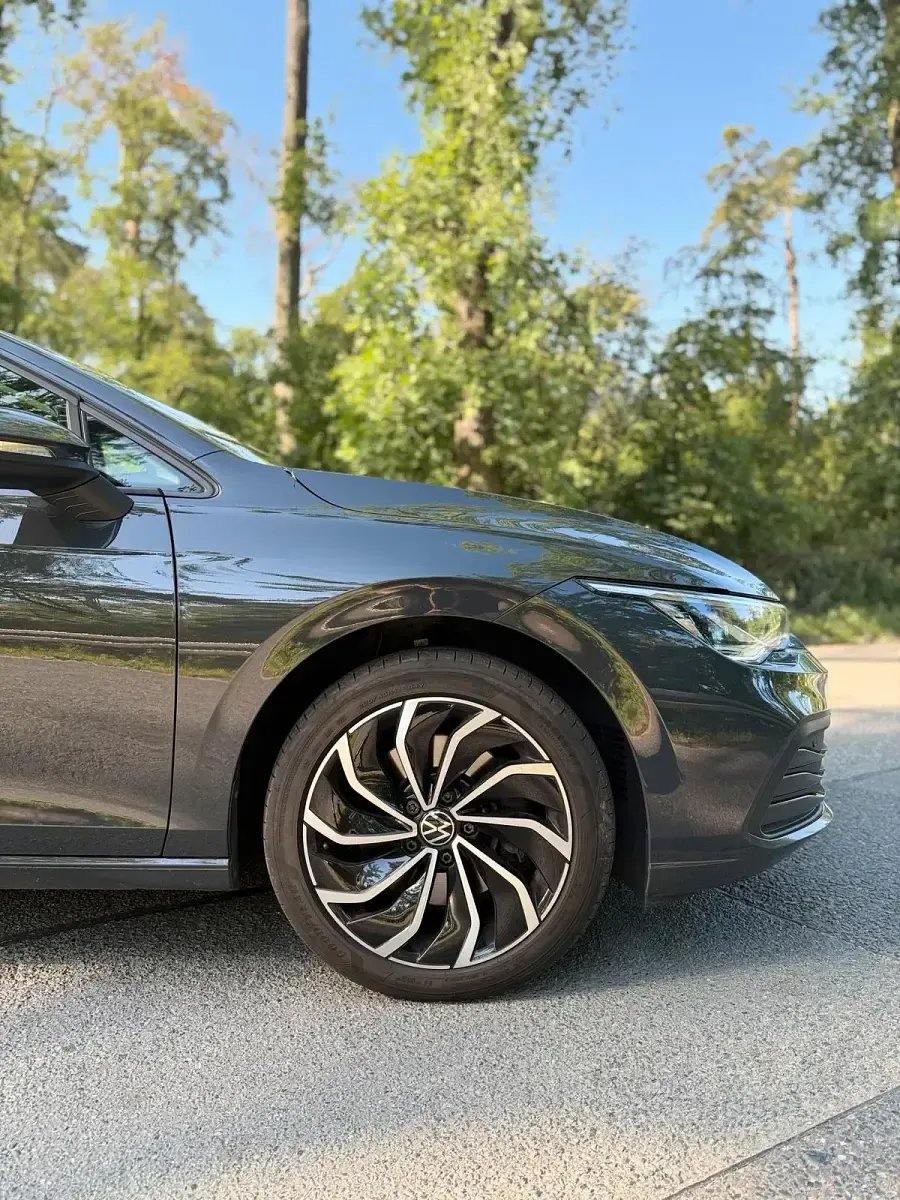 Gebraucht VW Golf VII 150 PS (110 kW) 2021 Grau Kleinwagen