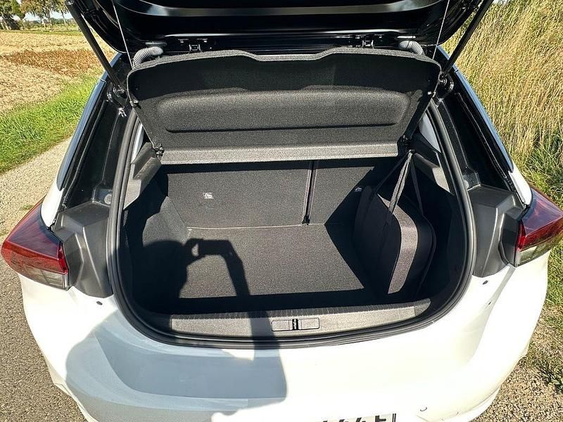 Gebraucht Opel Corsa-e Elegance 100 kW (136 PS) 2022 Weiß Kleinwagen