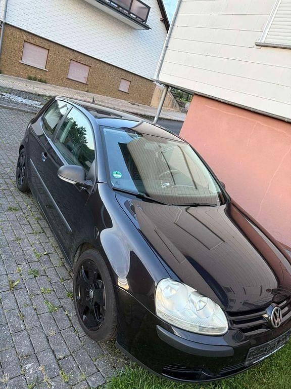 Schwarz Gebraucht 2007 VW Golf V Kleinwagen | 1.700 € (Etwas zu teuer) - Bild 1/4