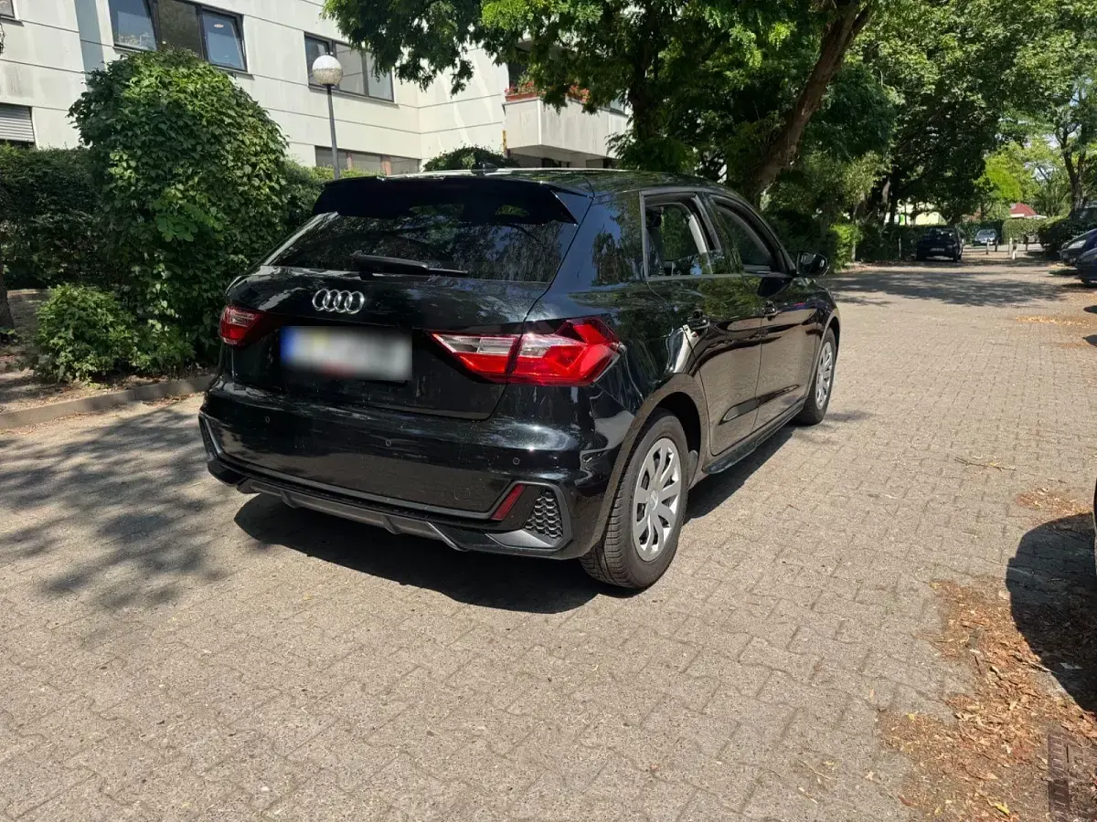 Gebraucht Audi A1 Sportback Sport 95 PS (69 kW) 2023 Schwarz Kleinwagen