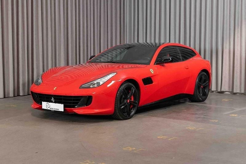 Gebraucht Ferrari GTC4Lusso 689 PS (506 kW) 2016 Rot Kombi