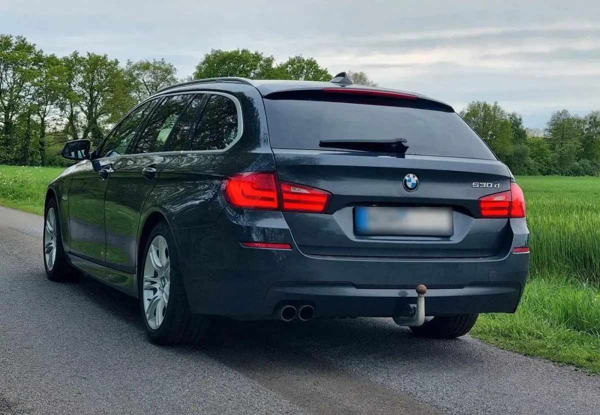 Używany BMW 530 Performance 245 KM (180 kW) 2011 Szary Kombi