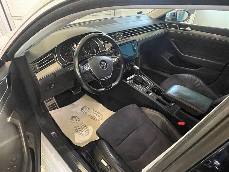 Gebraucht VW Arteon Elegance 150 PS (110 kW) 2017 Weiß Limousine