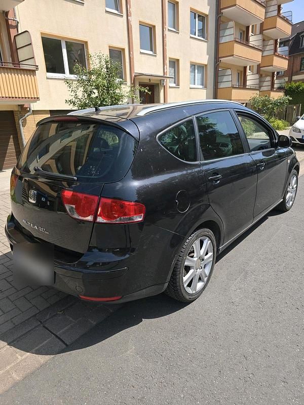 Schwarz Gebraucht 2008 Seat Altea XL Van / Kleinbus | 2.800 € (Guter Preis) - Bild 1/4