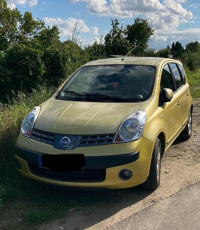 Gelb Gebraucht 2006 Nissan Note Van / Kleinbus | 1.200 € - Bild 1/4