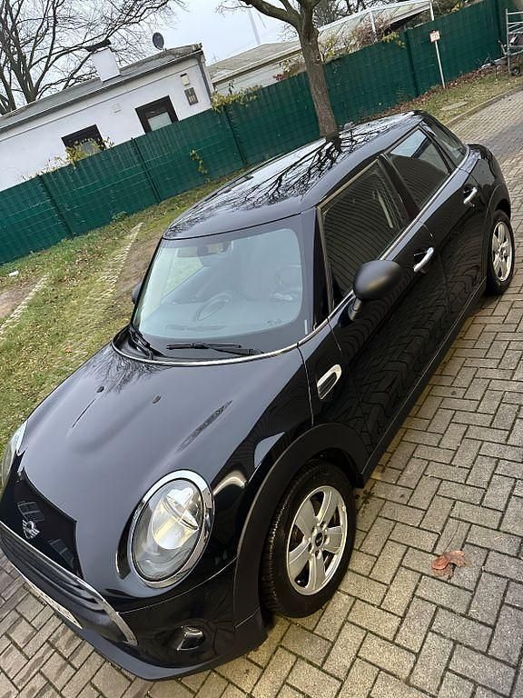 Schwarz Gebraucht 2016 Mini ONE Kleinwagen | 7.490 € (Fairer Preis) - Bild 1/4