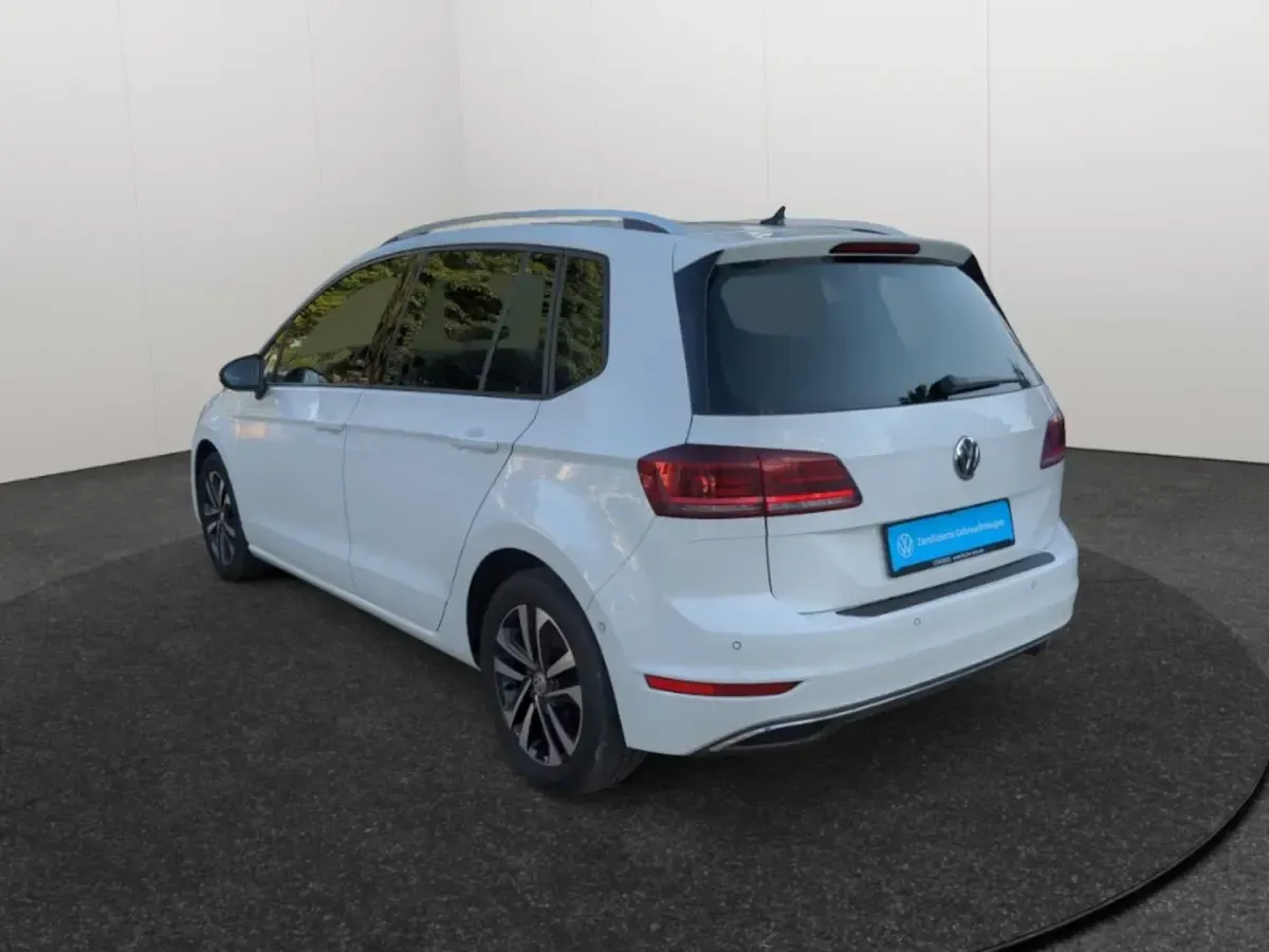 Gebraucht VW Golf VIII IQ Drive 131 PS (96 kW) 2020