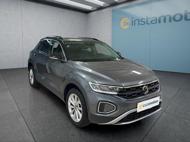 Gebraucht VW T-Roc 110 PS (80 kW) 2023 Grau SUV