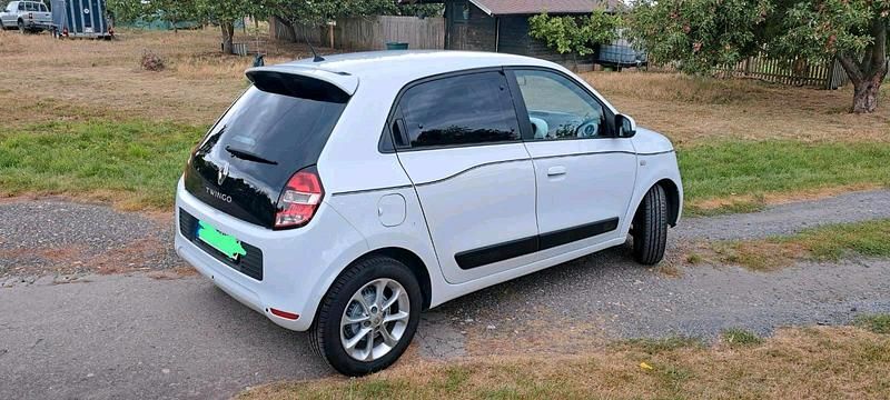 Weiß Gebraucht 2015 Renault Twingo Kleinwagen | 6.000 € (Guter Preis) - Bild 1/4