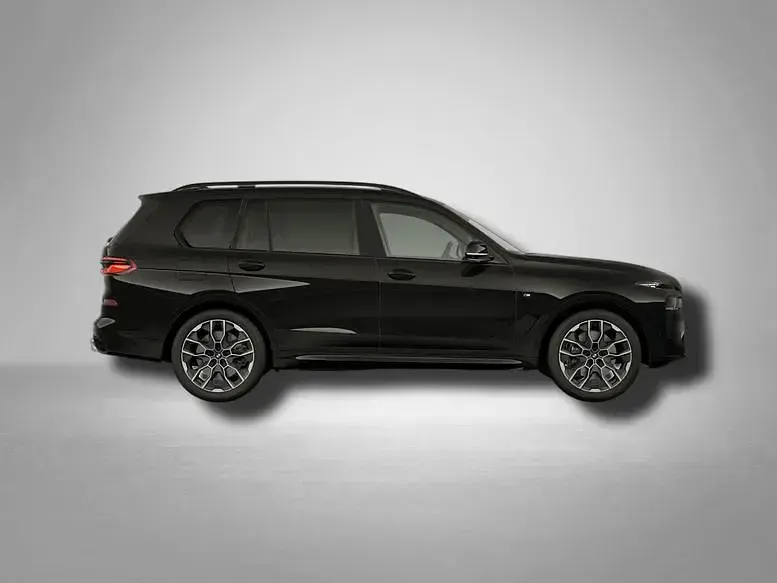 Gebraucht BMW X7 M Sport 352 PS (258 kW) 2026 Saphirschwarz metallic SUV