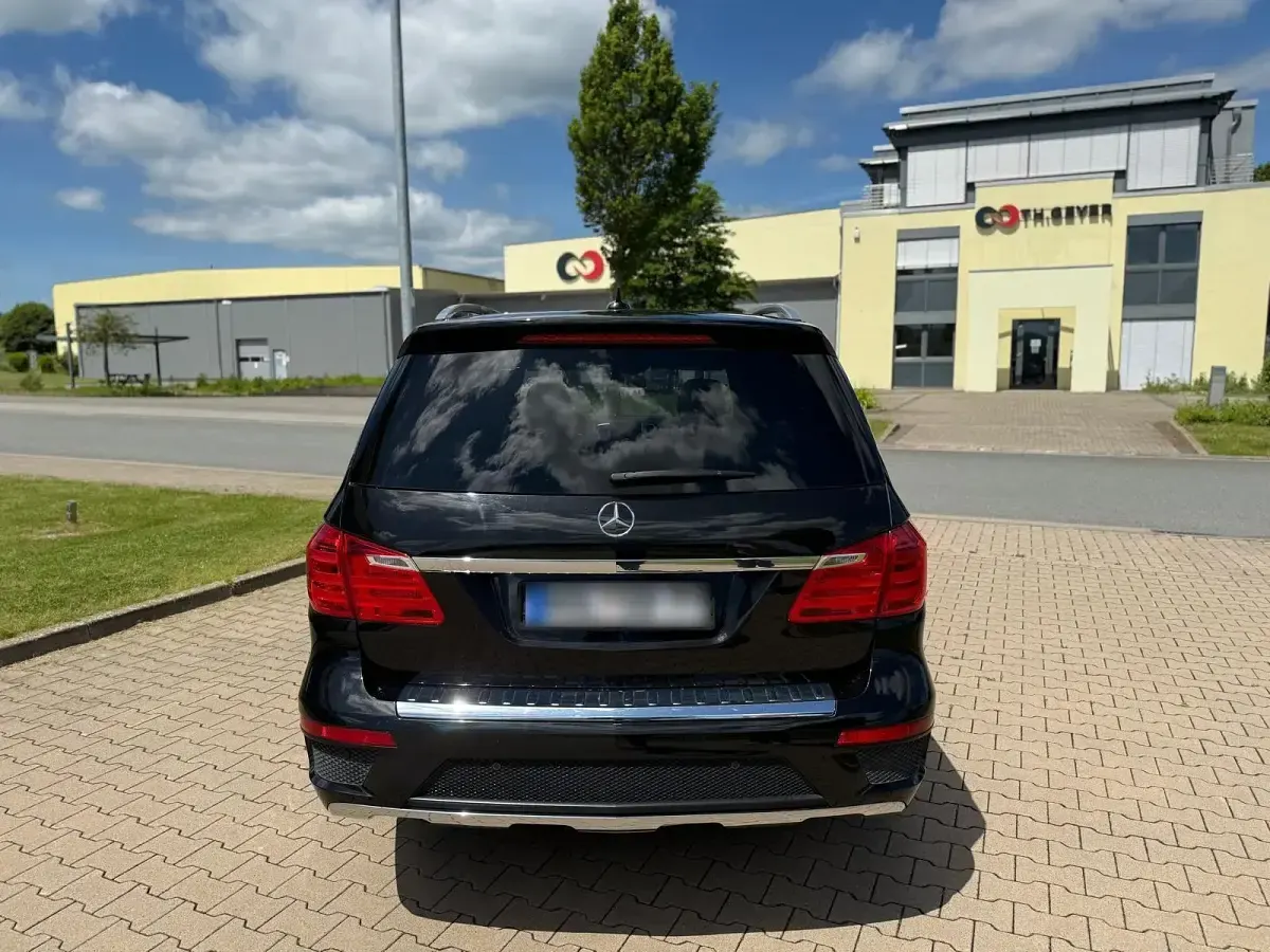 Gebraucht Mercedes GL350 AMG line 258 PS (189 kW) 2014 Schwarz SUV