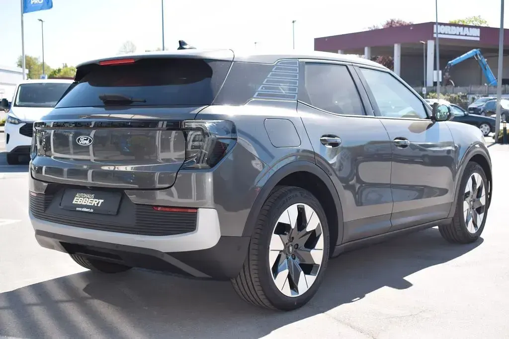 Nouvelle Ford Explorer Premium 125 kW (170 ch) 2026 Gris SUV