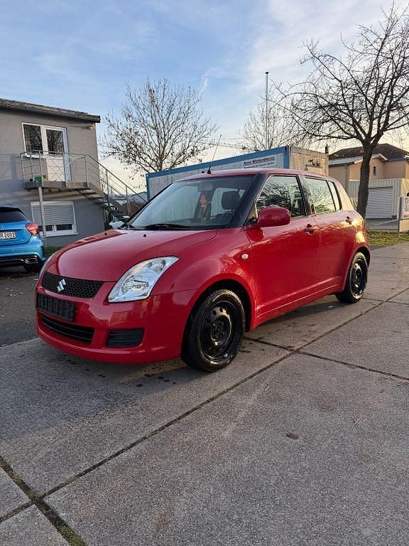 Rot Gebraucht 2008 Suzuki Swift Limousine | 3.490 € (Etwas zu teuer) - Bild 1/4