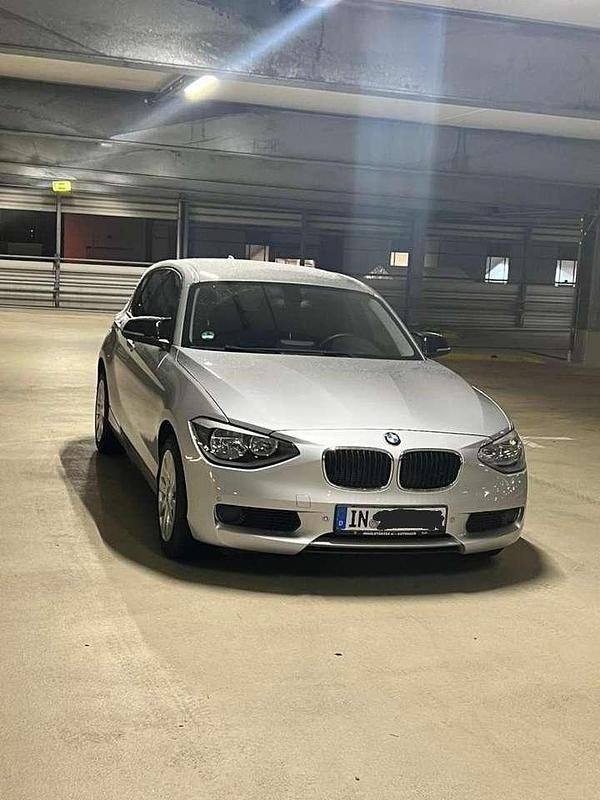 Gebraucht 2012 BMW 116 Kleinwagen | 7.100 € (Guter Preis) - Bild 1/4