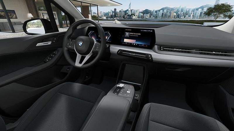 Neu BMW 218 136 PS (100 kW) 2026 Schwarz Van / Kleinbus