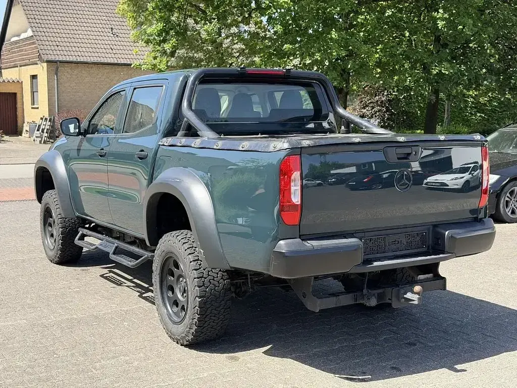 Gebraucht Mercedes X250 190 PS (139 kW) 2018 Grün Pickup