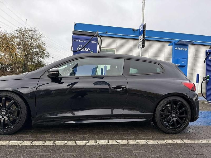 Gebraucht VW Scirocco 179 PS (131 kW) 2014 Coupé