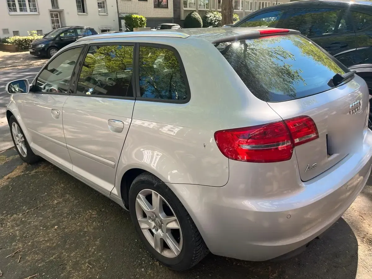 Usata Audi A3 66 CV (48 kW) 2011 Argento Utilitaria