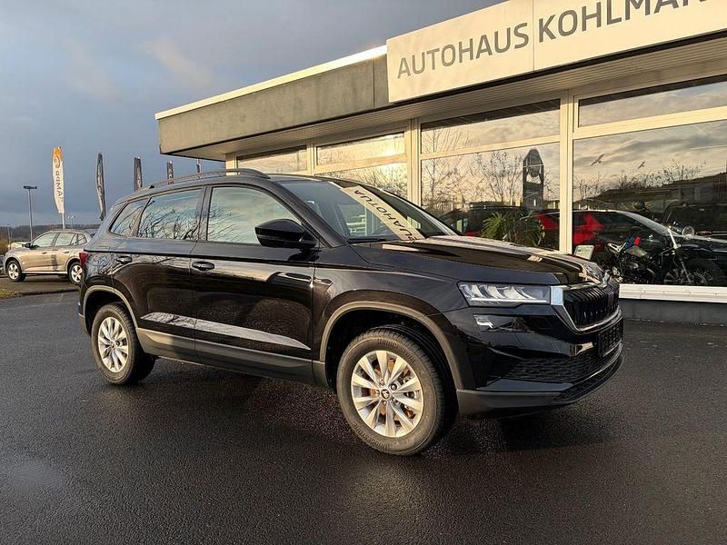 Neu Skoda Karoq Selection 150 PS (110 kW) 2026 Schwarz SUV