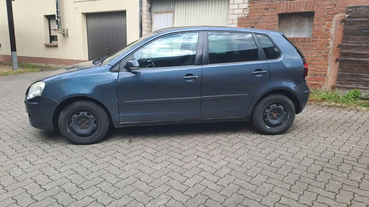 Gebraucht VW Polo 63 PS (46 kW) 2007 Blau Kleinwagen