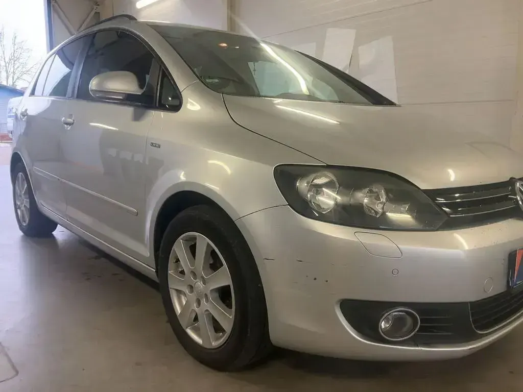 Gebraucht VW Golf VII Life 105 PS (77 kW) 2013 Silber Limousine