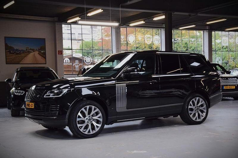 Schwarz Gebraucht 2020 Land Rover Range Rover Vogue SUV | 44.800 € (Superpreis) - Bild 1/4