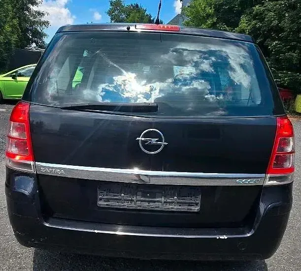 Gebraucht Opel Zafira 115 PS (84 kW) 2009 Schwarz Van / Kleinbus
