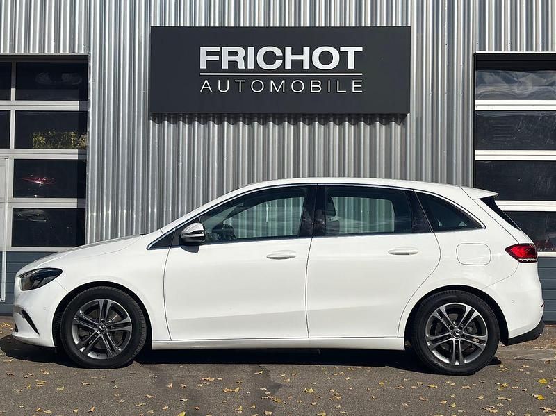 Gebraucht Mercedes B220 Progressive 190 PS (139 kW) 2019 Polarweiss Van / Kleinbus