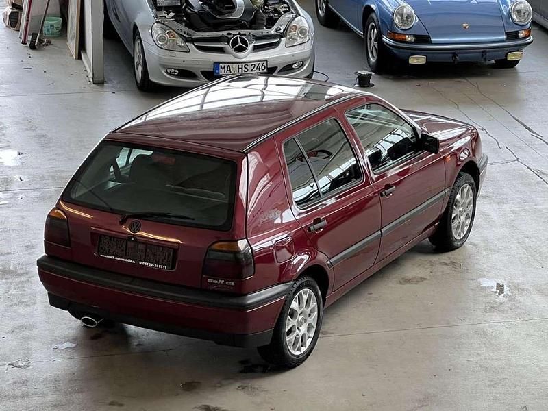 Gebraucht VW Golf III 75 PS (55 kW) 1994 Braun Limousine