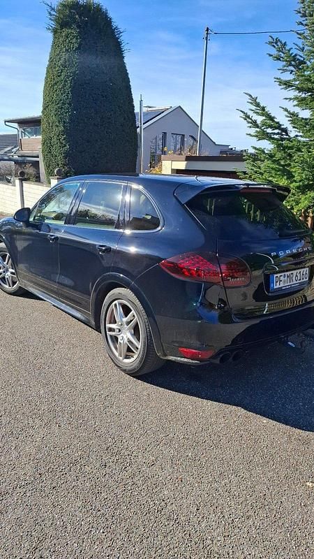 Gebraucht Porsche Cayenne 420 PS (308 kW) 2014 Schwarz SUV