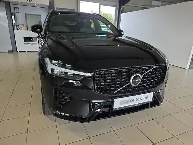Gebraucht Volvo XC60 Plus 360 PS (264 kW) 2023 Onyx black SUV