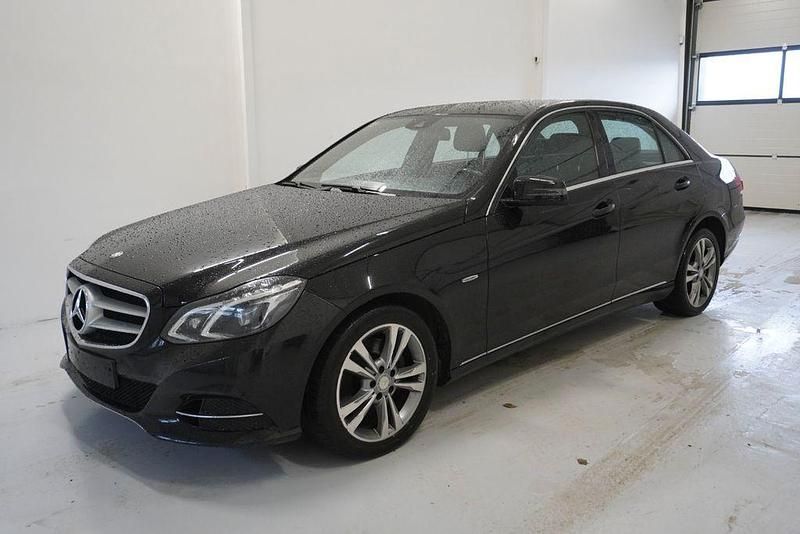 Gebraucht Mercedes E350 Edition 258 PS (189 kW) 2015 Schwarz Limousine