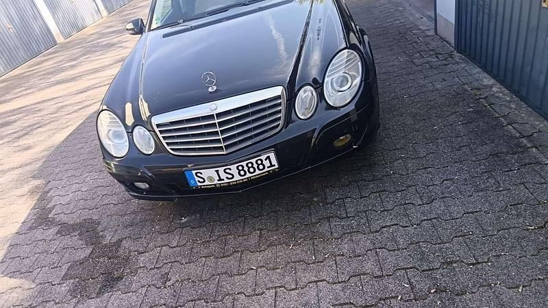 Gebraucht Mercedes E200 Classic 136 PS (100 kW) 2007 Limousine