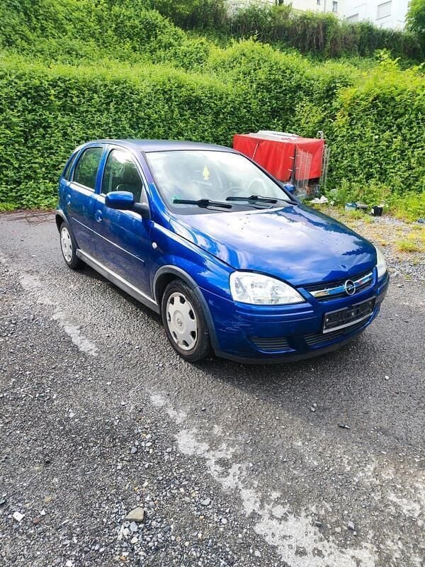 Blau Gebraucht 2004 Opel Corsa Kleinwagen | 800 € (Guter Preis) - Bild 1/4