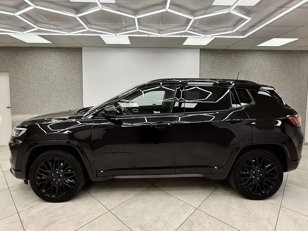 Gebraucht Jeep Compass 179 PS (131 kW) 2022 Schwarz SUV