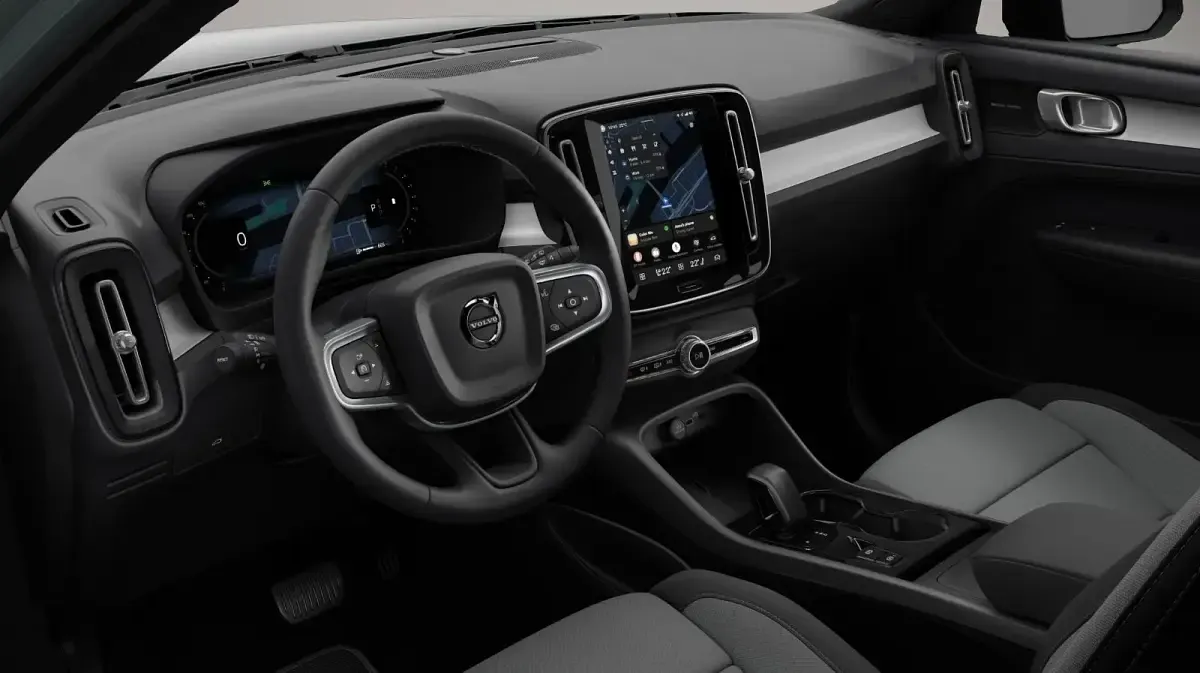 Neu Volvo XC40 Plus 197 PS (144 kW) 2026 Manufacturer SUV