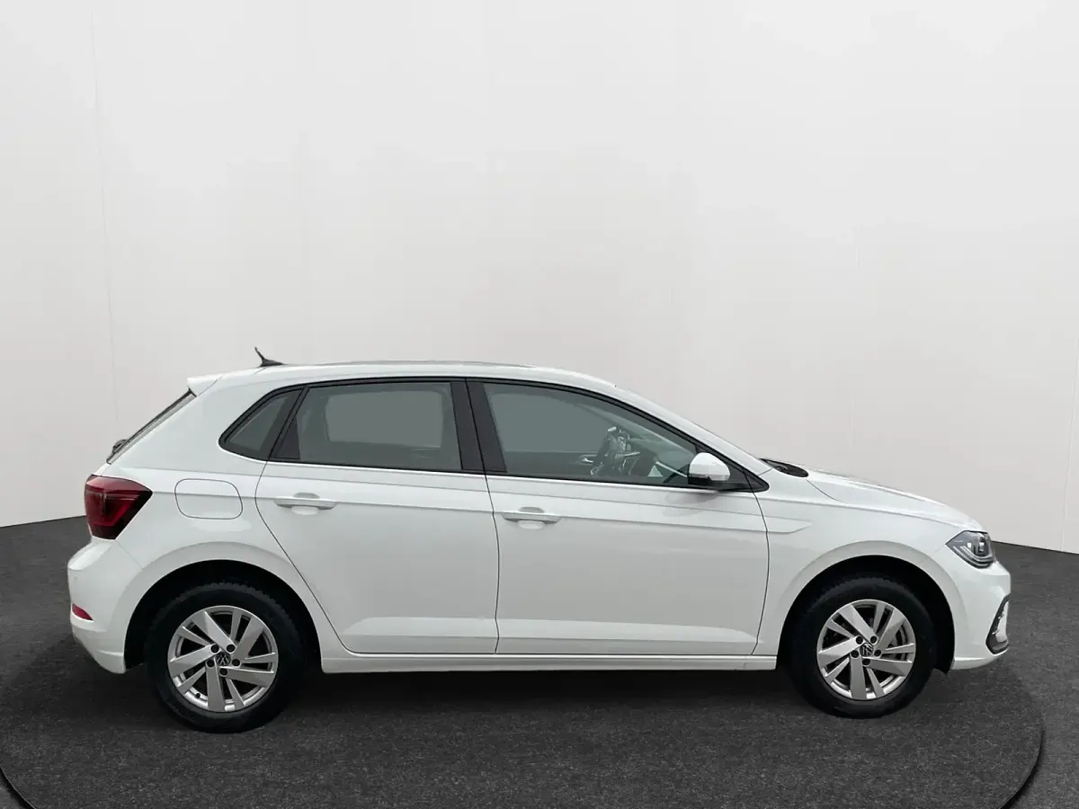 Usata VW Polo Pro 95 CV (69 kW) 2024 Grigio Berlina