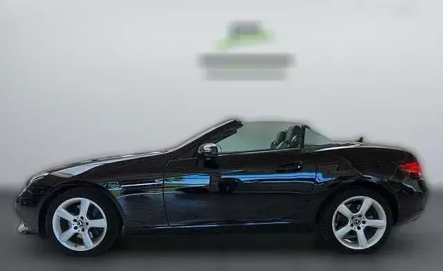 Gebraucht Mercedes SLC200 184 PS (135 kW) 2019 Schwarz metallic Cabrio