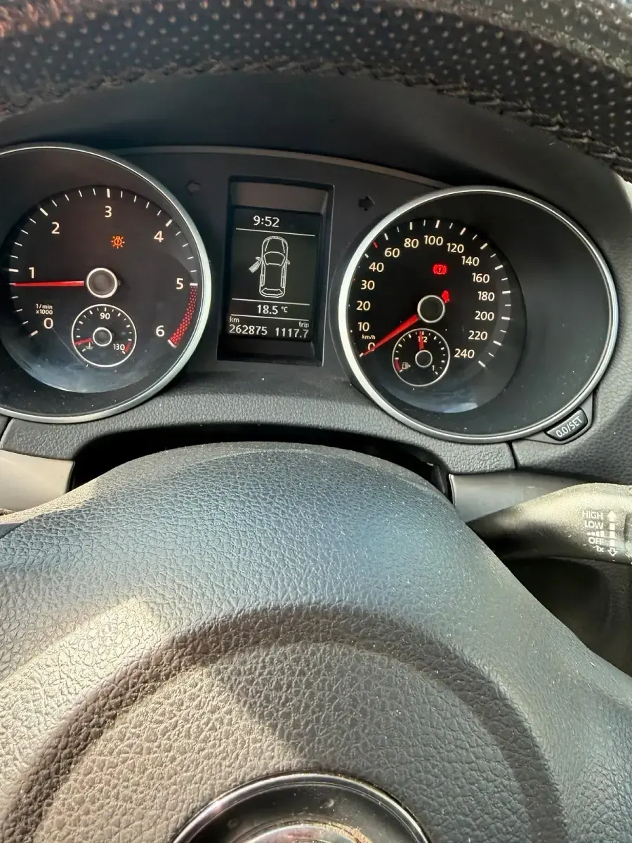 Gebraucht VW Golf VI 77 PS (56 kW) 2011 Blau Kleinwagen